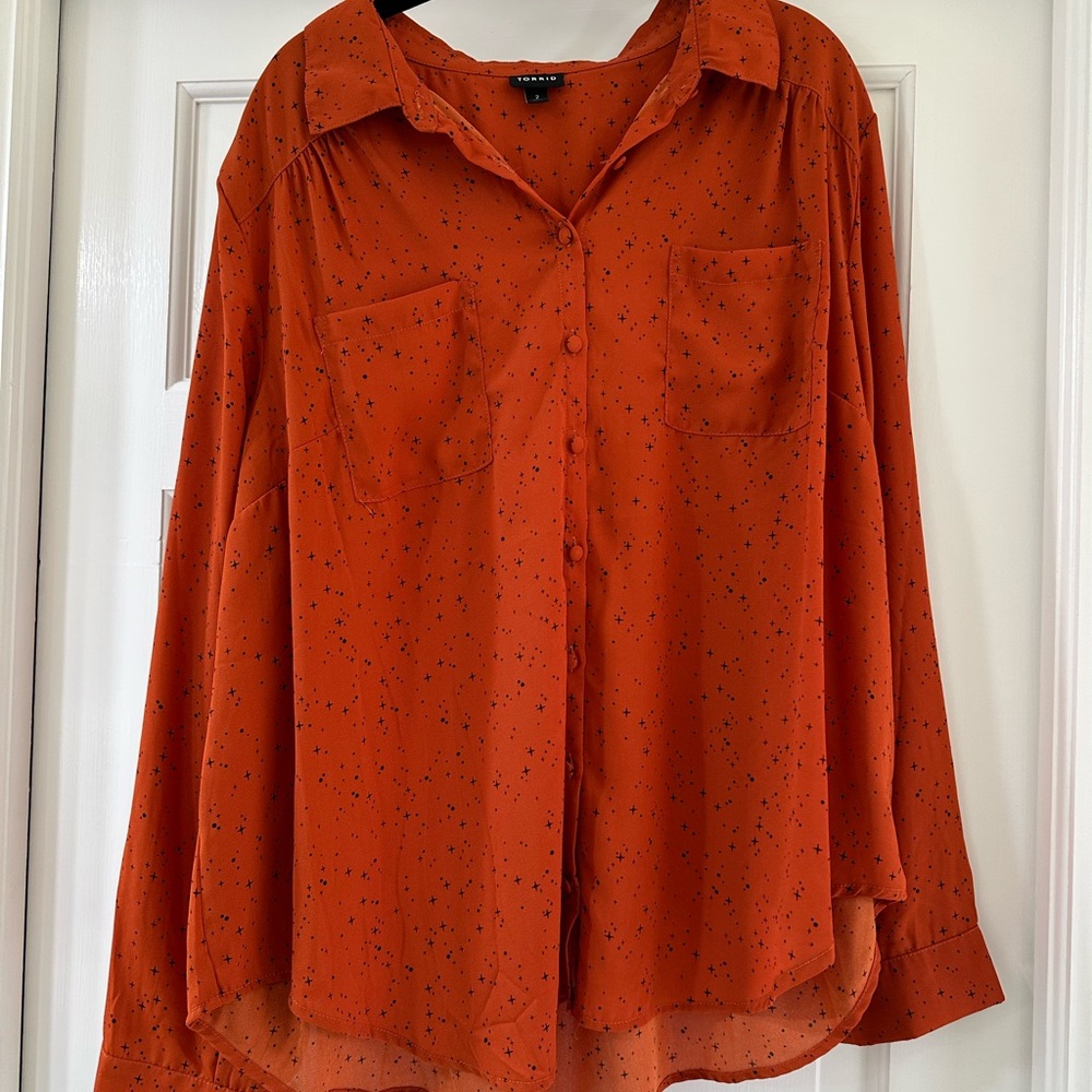 Torrid Long Sleeve Blouse color orange with black print size 2